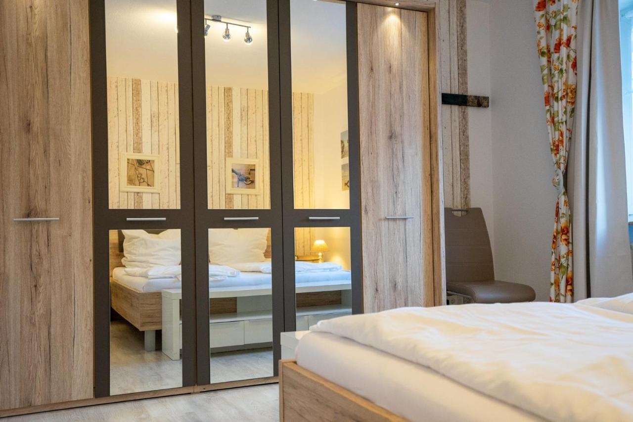 Hohenzollernpassage Wohnung Seemoewe Büsum Esterno foto